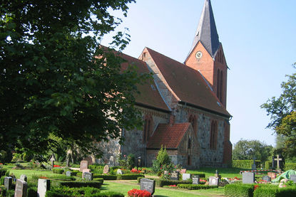 Friedhofskapelle Behlendorf - Copyright: Ev.-Luth. Kirchenkreis Lübeck-Lauenburg Friedhof Behlendorf - Copyright: Ev.-Luth. Kirchenkreis Lübeck-Lauenburg